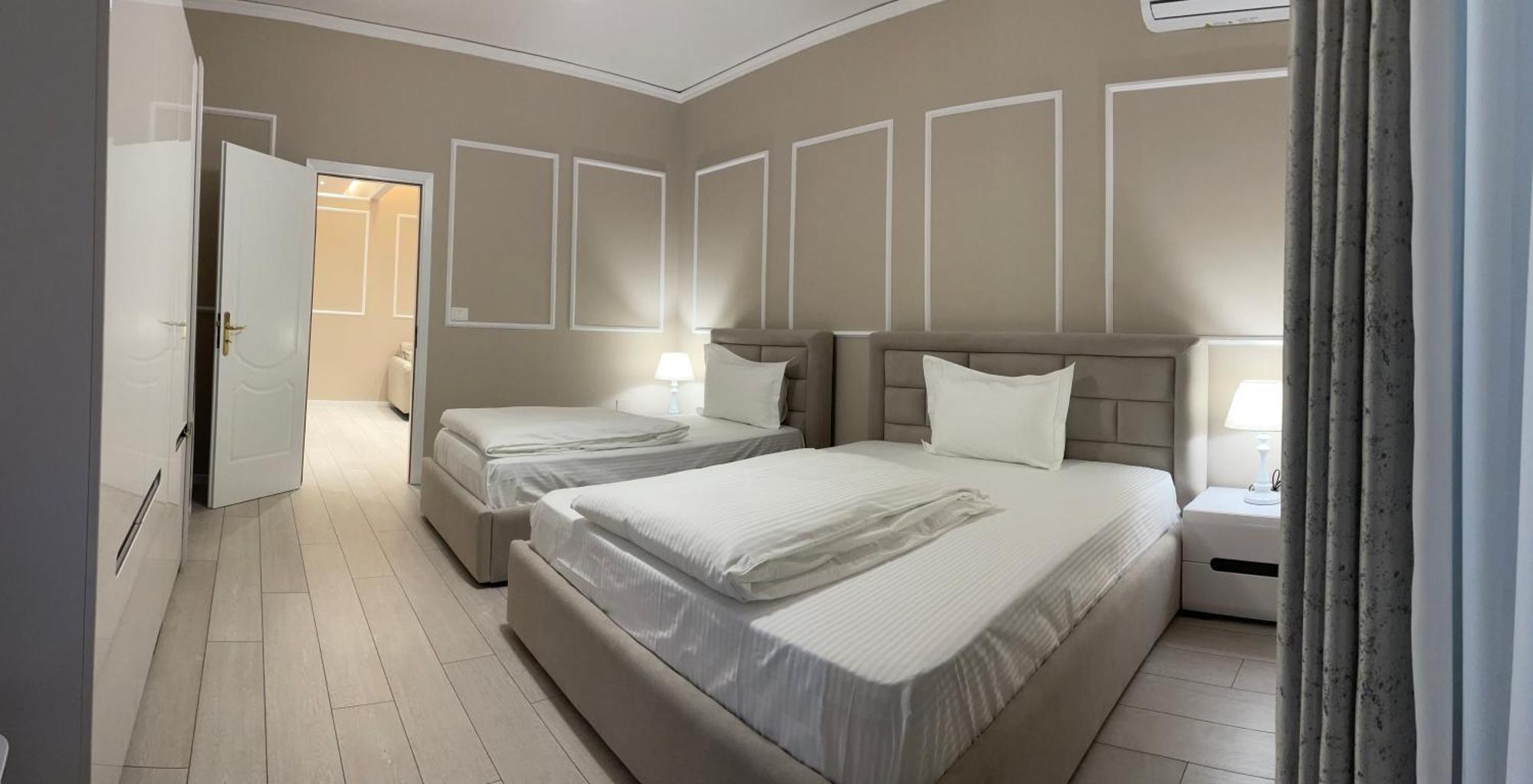 Sun Tower Luxury Suite-view From Of Center Apartamento Tirana