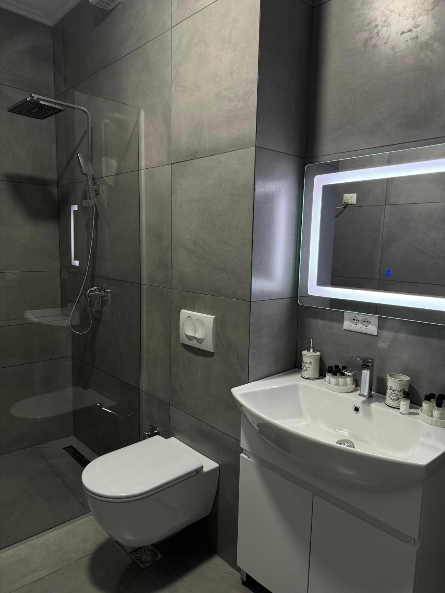 Apartamento Sun Tower Luxury Suite-view From Of Center *